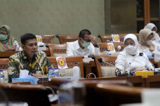 Komisi IX DPR RI Minta...