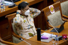 Raker Kemenkes dengan...