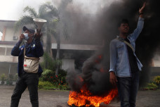 Aksi Mahasiswa Unitomo...