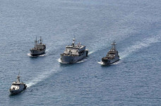 Formasi Sailing Pass...