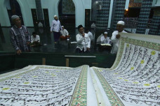 Tradisi Tadarus Dengan...