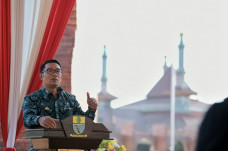 Ridwan Kamil Resmikan...