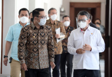 Gubernur Jabar dan Menteri...