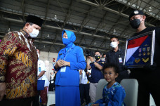 Penuh Haru, Menhan Prabowo...