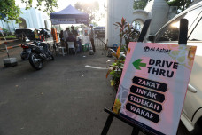 Layanan 24 Jam Zakat...