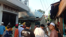 Ditinggal Sholat Ied,...