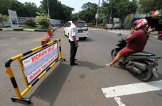 Imbas Pengunjung Membludak,...