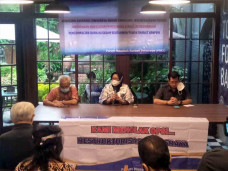 Pensiunan Garuda Indonesia...