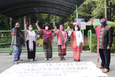 Aliansi Masyarkat Warga...