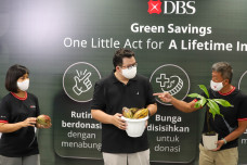 Menabung Sambil Berdonasi...