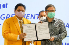 Kerjasama Golkar dengan...