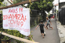 Penerapan Mikro Lockdown...