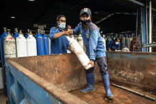 Distribusi Tabung Oksigen...