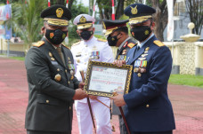 Forkopimda Lomba Menembak...