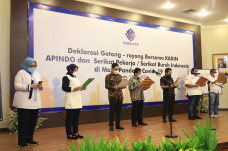 Kemenaker Gelar Deklarasi...