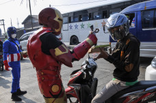 Aksi Sosial Super Hero...