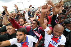 Potret Suporter PSG...