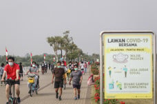 Wisata Olahraga di Pantai...