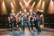 Penampilan Burgerkill...