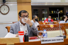 Raker Komisi II DPR...