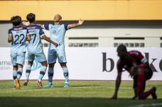 Pertandingan Liga 1...