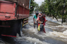 Dampak Banjir Luapan...