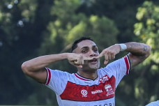 Madura United Menang...