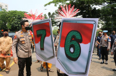 Bak Rombongan Pengantin,...