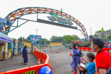 Asyik, Taman Margasatwa...