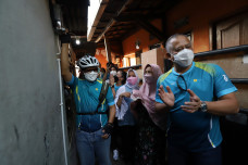 Penyerahan Bantuan PLN...