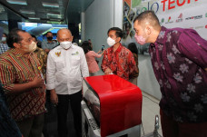 Credibook Hadir di Roadshow...
