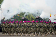 Korps Marinir Gelar...