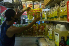 Harga Minyak Goreng...