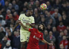 Perkasa di Anfield,...