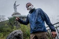 Kunjungi Objek Wisata...
