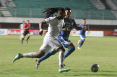 Kalah Lagi, Persib Keok...