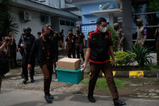 Kejati Sulsel Geledah...
