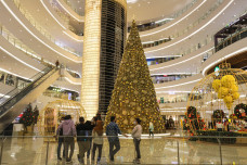 Meriahkan Natal dan...