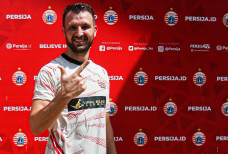 Potret Marco Motta,...