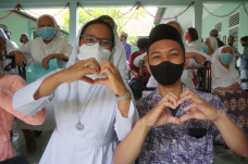 Perayaan Natal dalam...