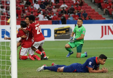 Menang 4-2 Atas Singapura,...