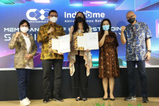 Kolaborasi dengan CXO,...