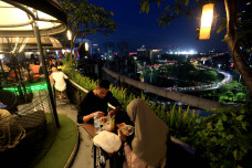 Deja Vu Sky Dining Plaza...