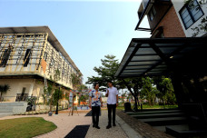 Synthesis Huis, Segera...