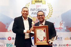 Bank DKI Raih Penghargaan...