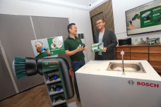 Bosch Perkenalkan UniversalBrush