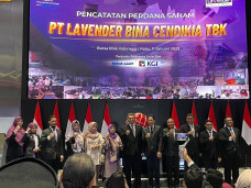 Resmi Go Public, Bimbel...