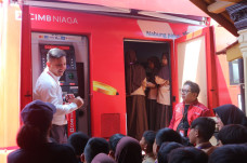CIMB Niaga Dukung OJK...