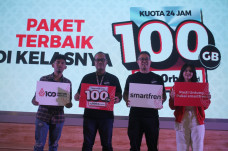 Smartfren Luncurkan...