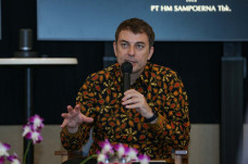 PT HM Sampoerna Tbk....